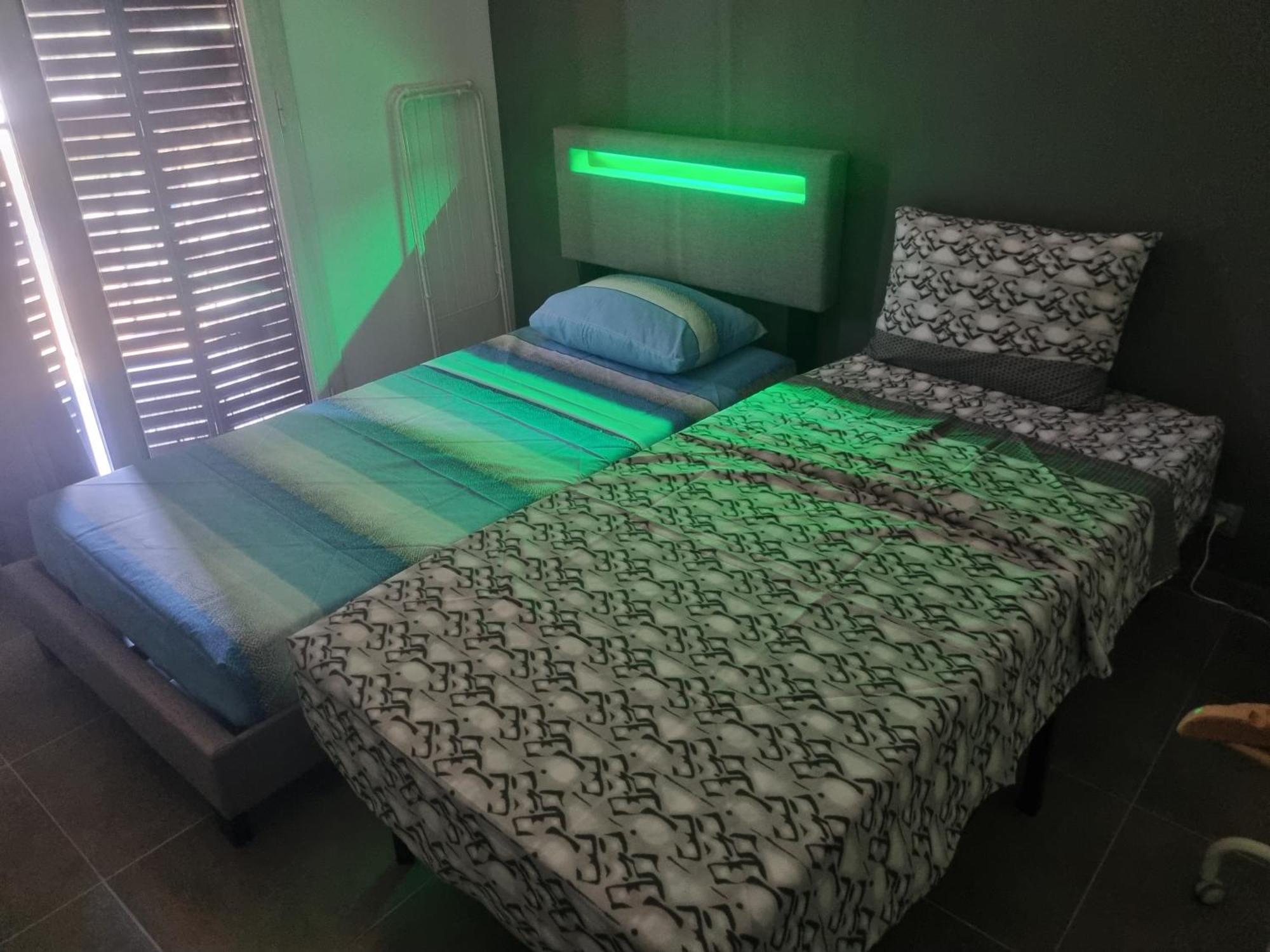 Chambre Privative Renove 2024, Climatisation, Tramway Sur Place , 12 Min Centre, 16 Min Plage, Apercu Lateral Mer, 2 Wc Avec 2 Salle De Bain, Private Room Renovated 2024, Air-Conditioned , Tram On Spot, 2 Toilets And 2 Bathrooms ニース エクステリア 写真